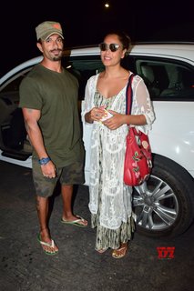 Bipasha Basu feet photo thumbnail