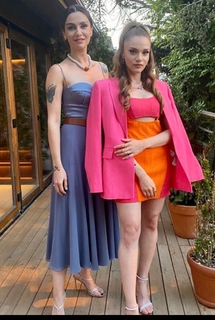 Birce Akalay feet photo thumbnail