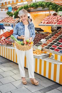 Birgit Schrowange feet photo thumbnail