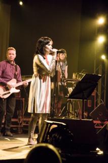 Björk feet photo thumbnail