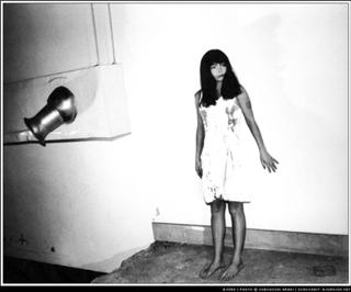 Björk feet photo thumbnail