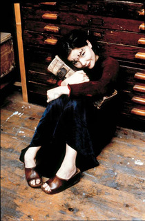 Björk feet photo thumbnail