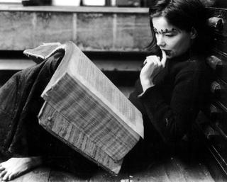 Björk feet photo thumbnail