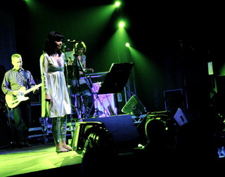 Björk feet photo thumbnail