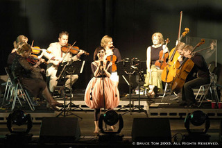 Björk feet photo thumbnail