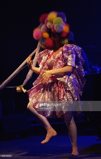 Björk feet photo thumbnail