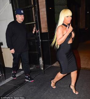 Blac Chyna feet photo thumbnail