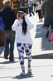 Blac Chyna feet photo thumbnail