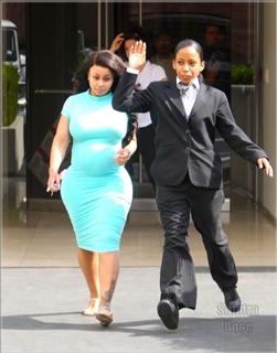 Blac Chyna feet photo thumbnail