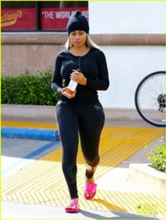 Blac Chyna feet photo thumbnail