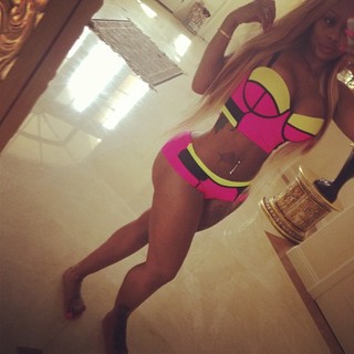 Blac Chyna feet photo thumbnail