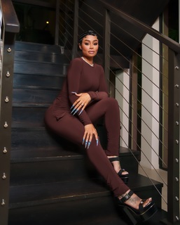 Blac Chyna feet photo thumbnail