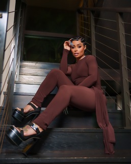 Blac Chyna feet photo thumbnail
