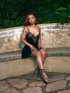 Blac Chyna feet photo thumbnail