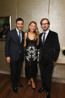 Blake Lively feet photo thumbnail