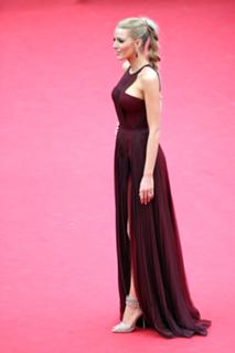 Blake Lively feet photo thumbnail