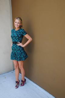 Blake Lively feet photo thumbnail