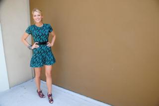 Blake Lively feet photo thumbnail