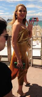 Blake Lively feet photo thumbnail