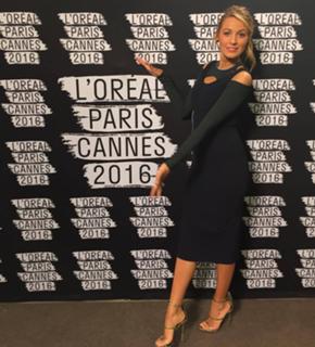 Blake Lively feet photo thumbnail