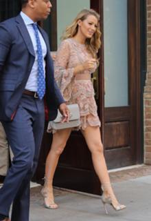 Blake Lively feet photo thumbnail