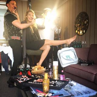 Blake Lively feet photo thumbnail