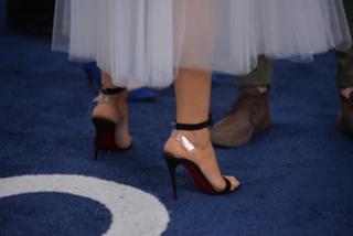 Blake Lively feet photo thumbnail