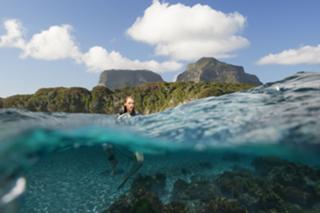 Blake Lively feet photo thumbnail