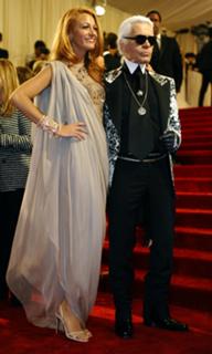 Blake Lively feet photo thumbnail