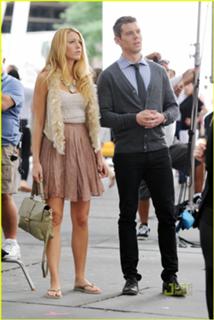 Blake Lively feet photo thumbnail