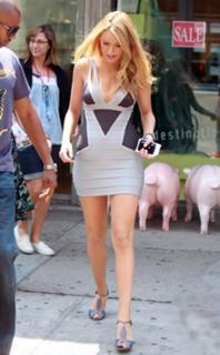 Blake Lively feet photo thumbnail