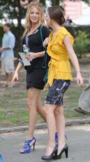 Blake Lively feet photo thumbnail