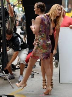 Blake Lively feet photo thumbnail