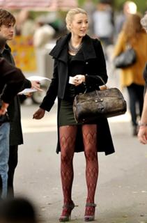 Blake Lively feet photo thumbnail