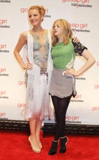 Blake Lively feet photo thumbnail