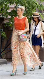 Blake Lively feet photo thumbnail