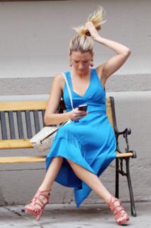 Blake Lively feet photo thumbnail