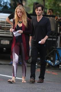 Blake Lively feet photo thumbnail