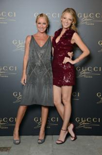 Blake Lively feet photo thumbnail