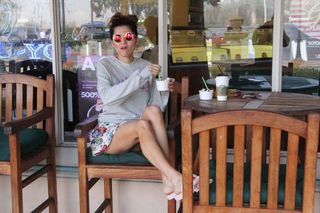 Blanca Blanco feet photo thumbnail