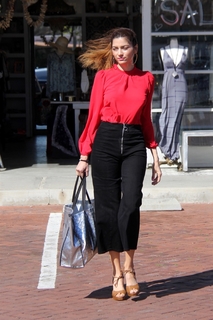 Blanca Blanco feet photo thumbnail