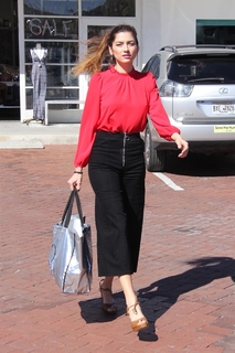 Blanca Blanco feet photo thumbnail