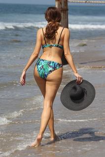 Blanca Blanco feet photo thumbnail