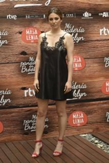 Blanca Suárez feet photo thumbnail