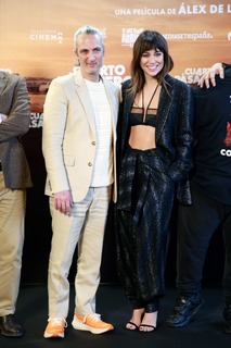 Blanca Suárez feet photo thumbnail