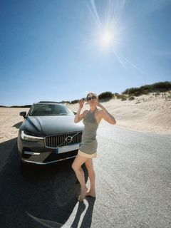 Blanca Suárez feet photo thumbnail