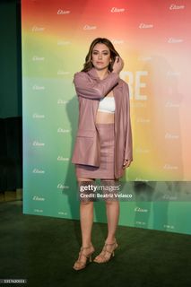 Blanca Suárez feet photo thumbnail