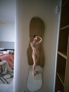 Blanca Suárez feet photo 1