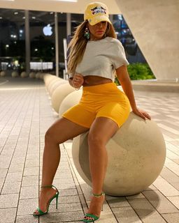 Blu Gem feet photo thumbnail