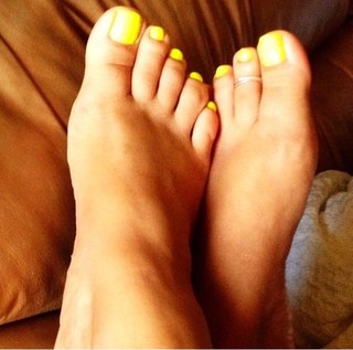 Blu Gem feet photo thumbnail